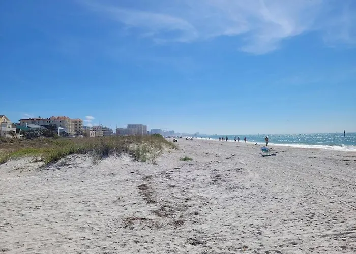 Walk To North * Clearwater Beach